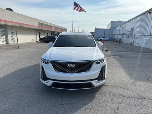 Used 2024 Cadillac XT6 Luxury w/ LPO, Floor Liner Package FWD image 2