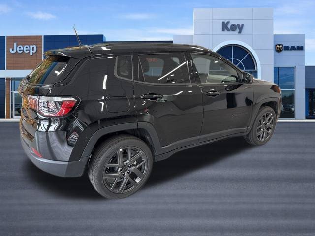 New 2026 Jeep Compass Limited w/ Sun, Sound & Navigation Group AWD/4WD image 9