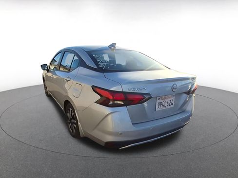 Used 2025 Nissan Versa SV w/ Trunk Package image 5