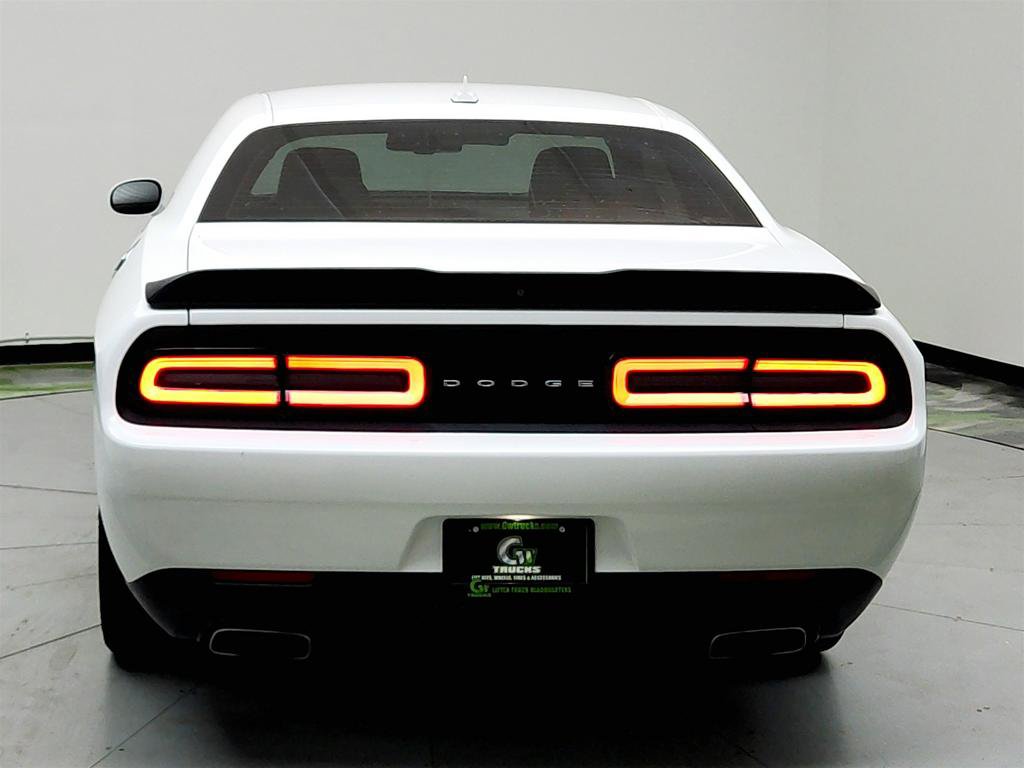 Used 2018 Dodge Challenger R/T Scat Pack RWD image 6
