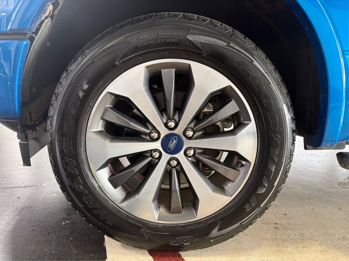 Used 2019 Ford F150 XLT w/ Equipment Group 302A Luxury AWD/4WD image 13