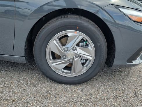 New 2025 Hyundai Elantra SE w/ Cargo Package image 5