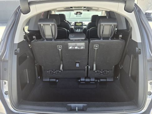 Used 2022 Honda Odyssey Touring image 16