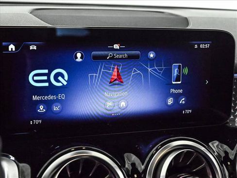 Certified 2025 Mercedes-Benz EQB 300 4MATIC w/ Driver Assistance Package image 16