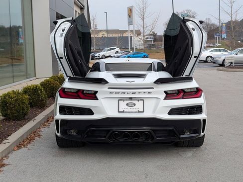 Used 2023 Chevrolet Corvette Z06 w/ Stealth Interior Trim Package image 8