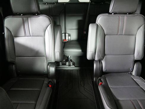 Used 2024 Chevrolet Suburban RST w/ Sport Performance Package image 13