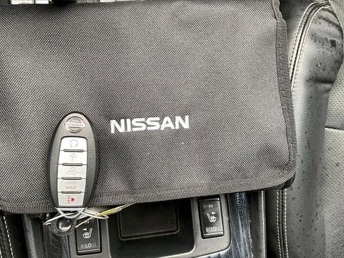 Used 2016 Nissan Altima 2.5 SL w/ Moonroof Package image 10