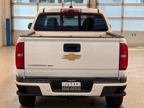Used 2019 Chevrolet Colorado Z71 AWD/4WD image 3