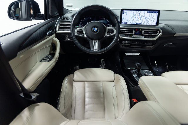 Certified 2024 BMW X3 xDrive30i w/ Premium Package AWD/4WD image 3