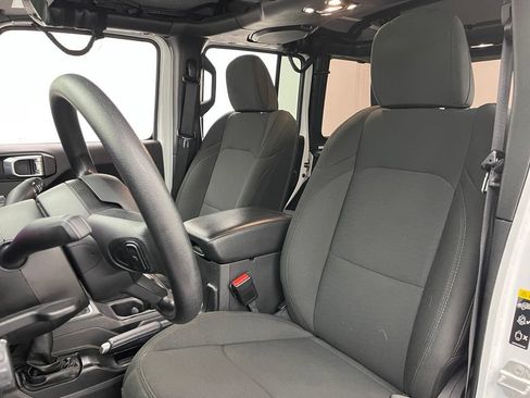 Used 2021 Jeep Wrangler Unlimited Sport AWD/4WD image 16