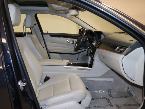 Used 2015 Mercedes-Benz E 350 Sedan image 18