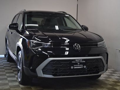 New 2025 Volkswagen Taos SE