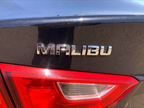 Used 2023 Chevrolet Malibu LT FWD image 33