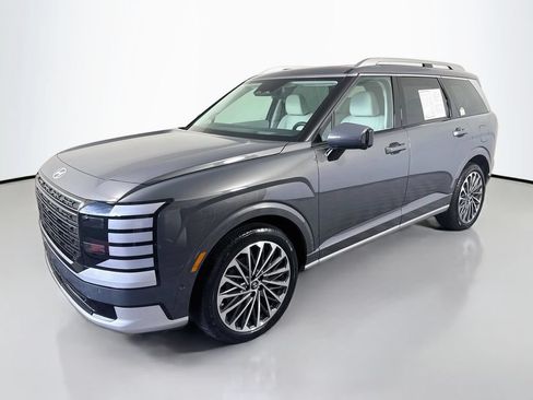 Used 2026 Hyundai Palisade Calligraphy FWD image 1