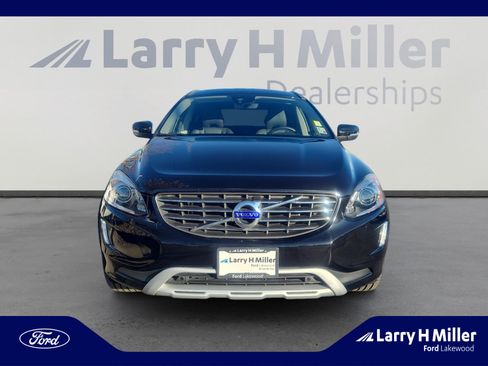 Used 2017 Volvo XC60 T5 Dynamic w/ Preferred Option Package image 8