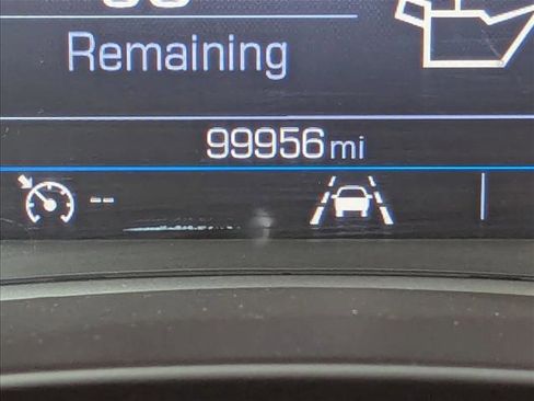 Used 2022 GMC Terrain SLE w/ Driver Convenience Package image 11