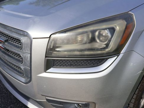 Used 2015 GMC Acadia SLT FWD image 3