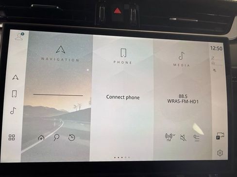 New 2025 Jaguar F-PACE R-Dynamic S image 17