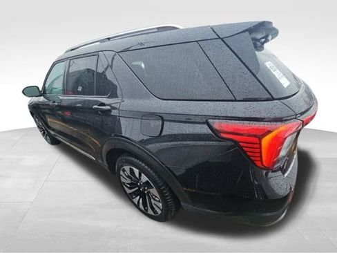 Used 2025 Ford Explorer Platinum w/ LUX Leather Package image 5
