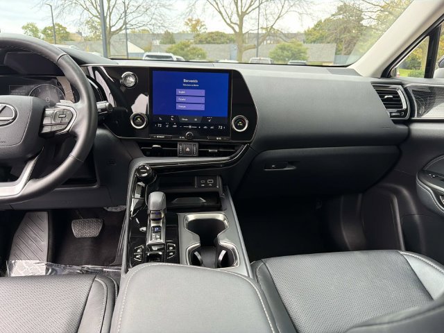 Certified 2026 Lexus NX 350 AWD w/ Accessory Package (2T) image 27