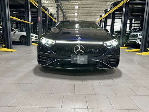 Certified 2022 Mercedes-Benz EQS 580 EQS 580 image 8
