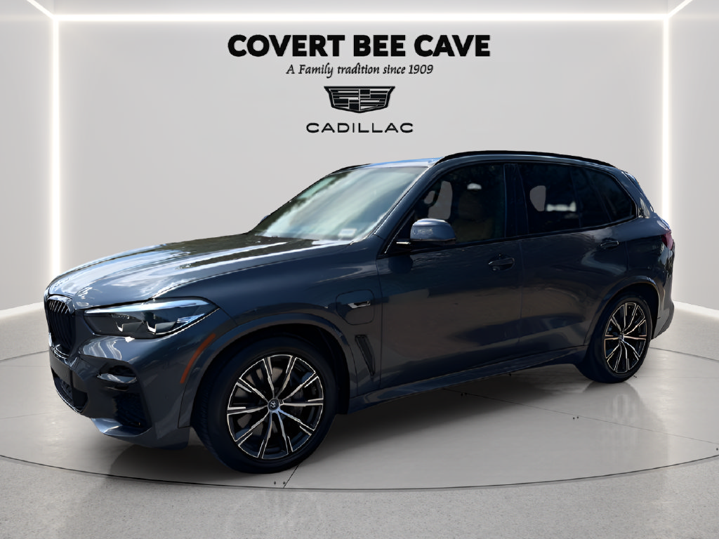 Used 2022 BMW X5 xDrive45e w/ M Sport Package AWD/4WD image 4