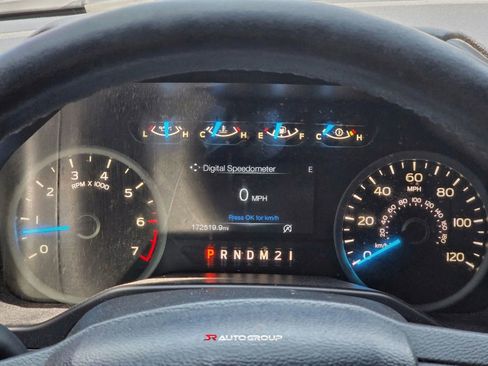 Used 2015 Ford F150 XLT w/ Equipment Group 302A Luxury AWD/4WD image 15