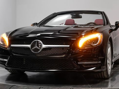 Used 2013 Mercedes-Benz SL 550 SL 550 w/ Premium Pkg image 61