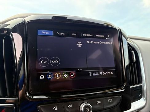 Used 2020 Chevrolet Traverse LT AWD/4WD image 17