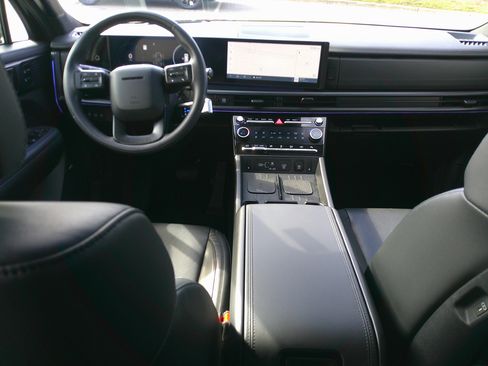 Used 2024 Hyundai Santa Fe Calligraphy image 32