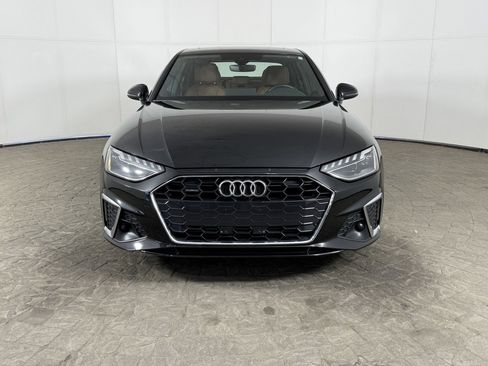 Used 2023 Audi A4 2.0T Premium w/ Convenience Package image 2