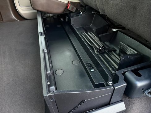 Used 2019 Ford F250 Limited AWD/4WD image 27