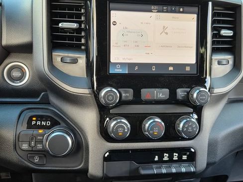 New 2026 RAM 1500 Express AWD/4WD image 9