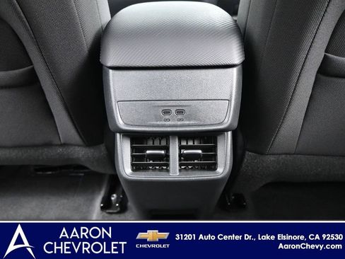 New 2026 Chevrolet Equinox LT w/ Safety and Technology Package AWD/4WD image 30