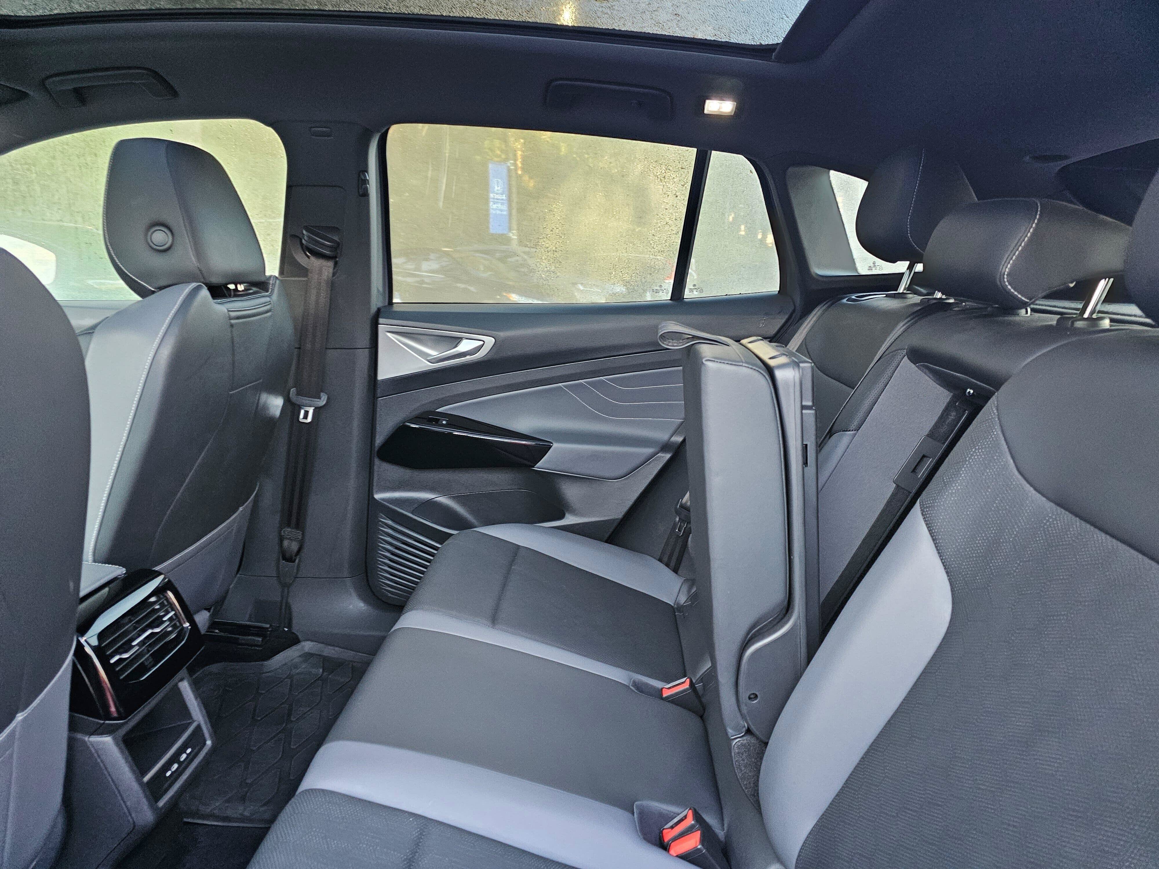 Used 2023 Volkswagen ID.4 S RWD image 18