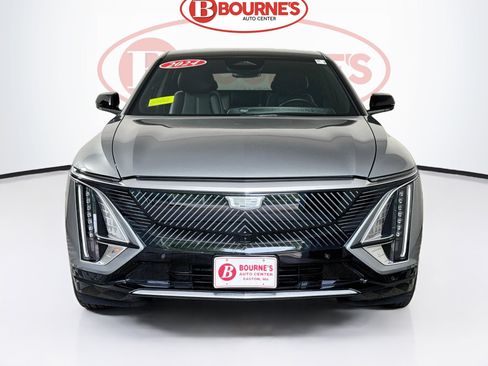 Used 2024 Cadillac Lyriq Tech w/ Driver Assist Package AWD/4WD image 6