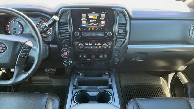 Used 2024 Nissan Titan PRO-4X w/ Pro-4x Convenience Package AWD/4WD image 17