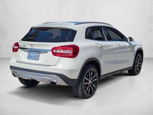 Used 2017 Mercedes-Benz GLA 250 image 3