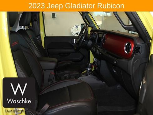 Used 2023 Jeep Gladiator Rubicon w/ LED Lighting Group image 22