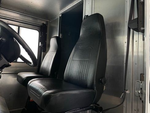Used 2016 Ford E-350 and Econoline 350 Super Duty w/ A/C Prep Package RWD image 24