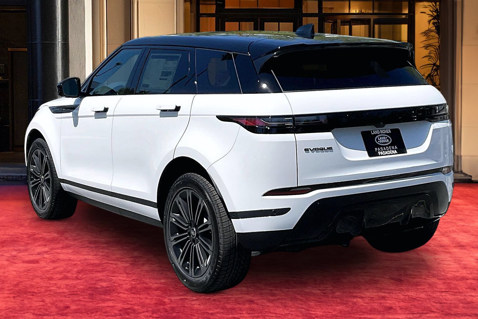 New 2026 Land Rover Range Rover Evoque S AWD/4WD image 4