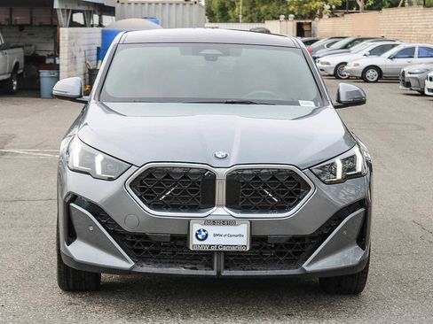 Used 2025 BMW X2 xDrive28i image 2