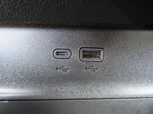 New 2026 Chevrolet Equinox LT w/ LPO, Floor Liner Package image 11