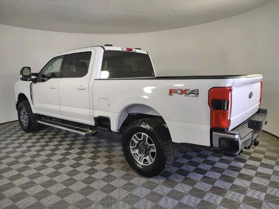 Used 2024 Ford F250 Lariat w/ FX4 Off-Road Package AWD/4WD image 7
