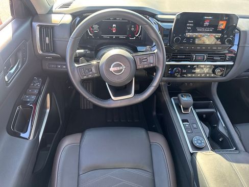 Used 2025 Nissan Pathfinder Platinum w/ Cargo Package AWD/4WD image 15