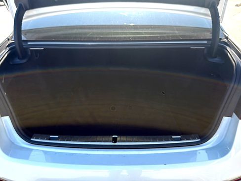 Used 2022 BMW 740i w/ Luxury Rear Seating Package RWD image 9
