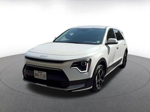Used 2026 Kia Niro LX FWD image 7