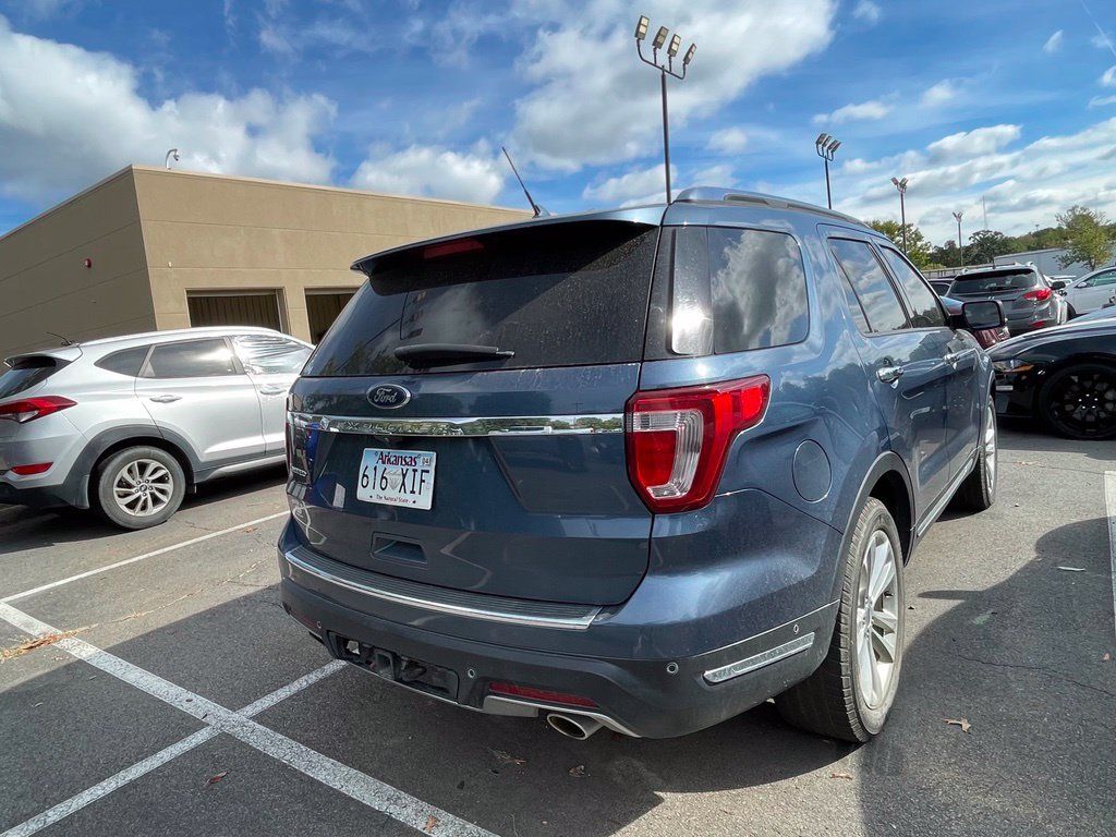 Used 2018 Ford Explorer Limited w/ Equipment Group 301A FWD image 5