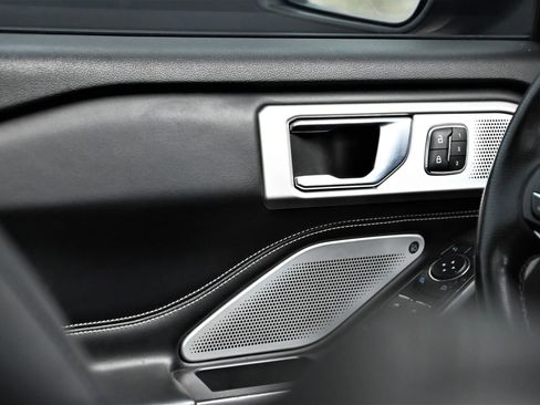 Used 2020 Ford Explorer ST w/ Premium Technology Package image 24