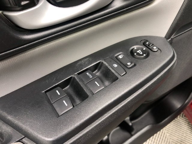 Used 2020 Honda CR-V LX image 13